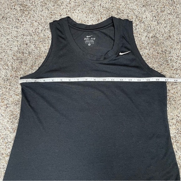 Nike Dri-Fit Sleeveless Activewear Workout Muscle Tank Top in Black Medium - Picture 9 of 10